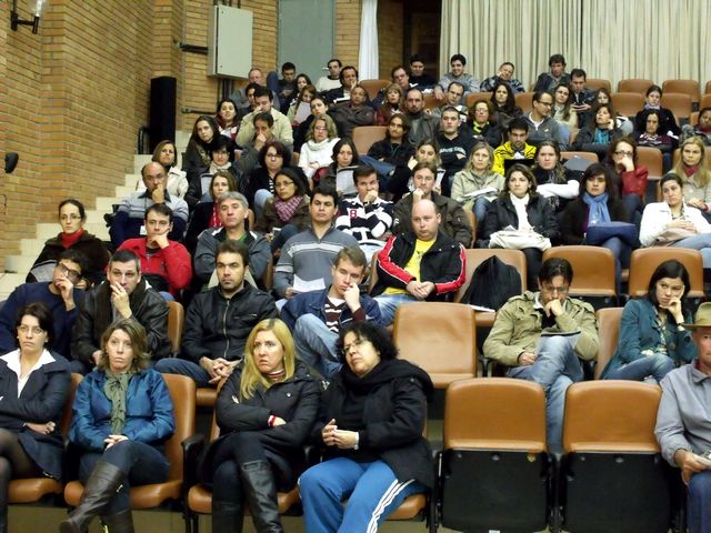 Assembleia aprova indicativo de greve para o dia 24 de agosto
