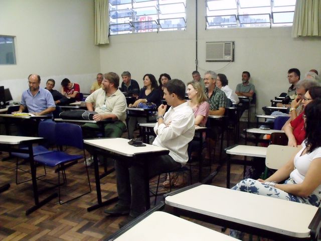 Diretoria toma posse e prepara intervenção nos debates sobre a carreira