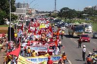 Marcha reúne seis mil, mas negociações com o governo não avançam