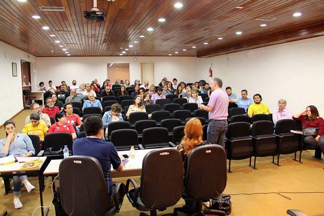 Assembleia aprova mobilização dia 11 e paralisação no IFSC em 25/11